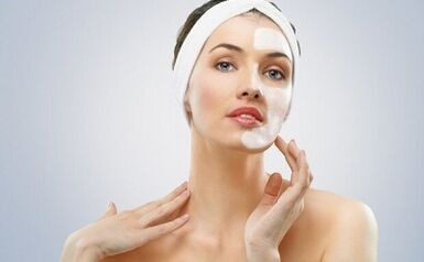 Méthodes de rajeunissement de la peau du visage à la maison